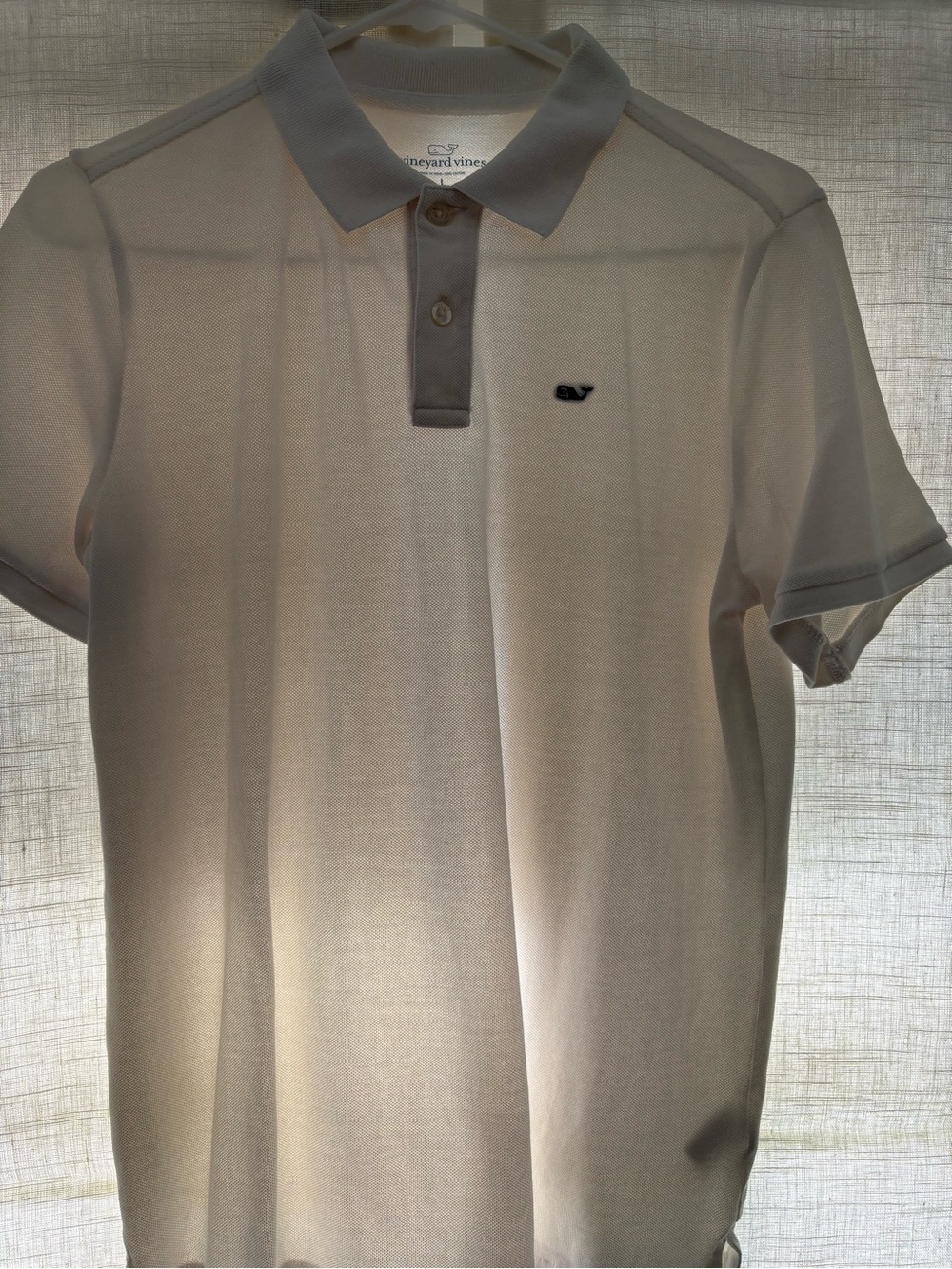 Vineyard Vines Men's Off-White Polo with Navy Logo